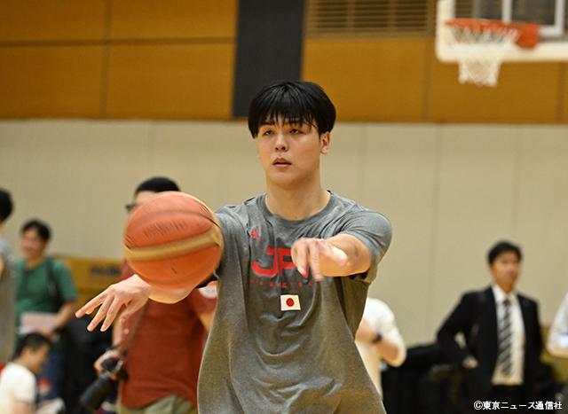 バスケ男子日本代表チーム第1次強化合宿をリポート！ トム・ホーバスHC「若い選手のエネルギーはすごい！」
