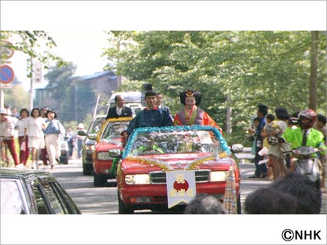 「あの日 偶然そこにいて」皇太子さま・雅子さまご結婚パレードに参加した人物を探偵さながらに追跡調査！