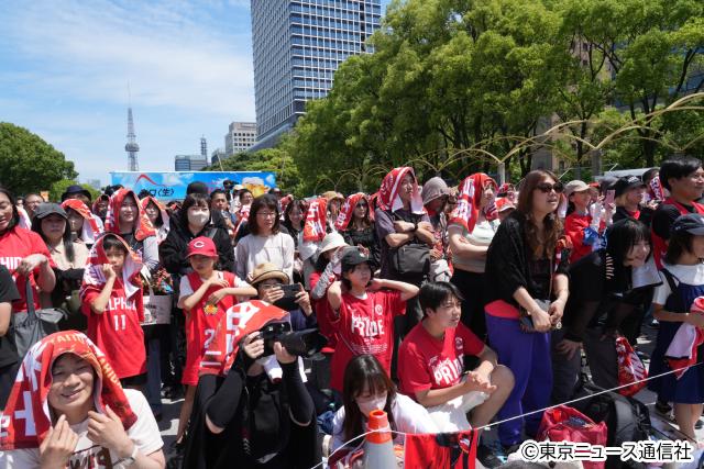 B1西地区を制した名古屋ダイヤモンドドルフィンズが大勢のファンを集めて優勝報告会を開催