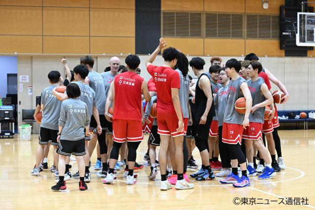 バスケ男子日本代表・強化試合直前合宿フォトリポート。パリ五輪「最終メンバー12人」へのサバイバルがスタート！