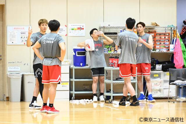 バスケ男子日本代表・強化試合直前合宿フォトリポート。パリ五輪「最終メンバー12人」へのサバイバルがスタート！