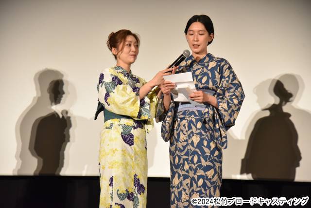 「お母さんが一緒」初日舞台挨拶・江口のりこ、内田慈