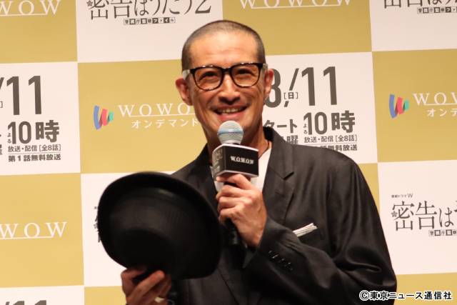 「密告はうたう2」舞台あいさつ。松岡昌宏がコウカクしたいのはメンバーの父親姿