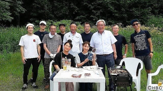 占冠（しむかっぷ）の村役場のみなさんと地元の特産ジンギスカンを堪能する友近＆はいだしょうこ／おさんぽ北海道～この旅はお世話になります～