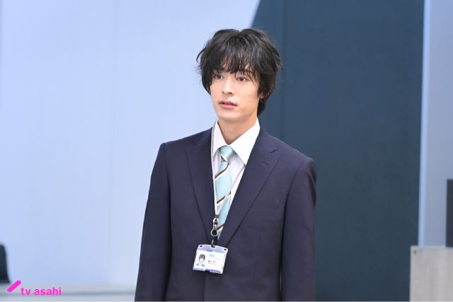 菜々緒主演「無能の鷹」第2話。優しさがあだに？ 井浦新演じる鳩山フィーチャー回