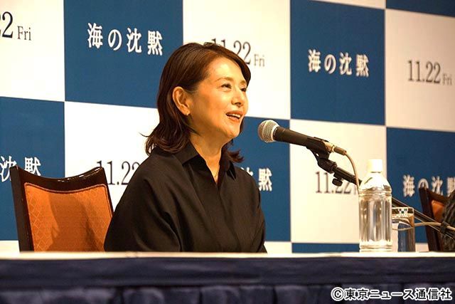 日本画家のかつての恋人を演じた小泉今日子／映画「海の沈黙」記者発表会見