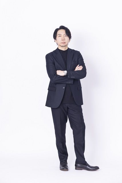 心を揺さぶる、声の饗宴「スプーンの盾」声優・山口勝平と諏訪部順一が語る、観客の想像の翼を広げる“生”の力