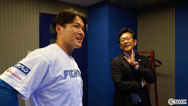 ファイターズ選手の話も丁寧に聞く栗山英樹／プロフェッショナル 仕事の流儀「心に火を、ともに未来を ～チーフ・ベースボール・オフィサー 栗山英樹～」