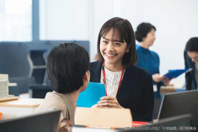 松井愛莉主演「子宮恋愛」キービジュアル＆“恋をした”瞬間切り取った先行カット解禁