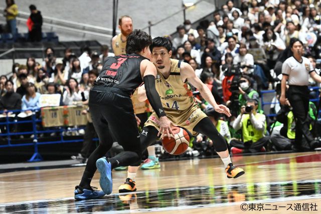 琉球が100回目の天皇杯で初優勝！ 代々木第一体育館に琉球の風が吹く